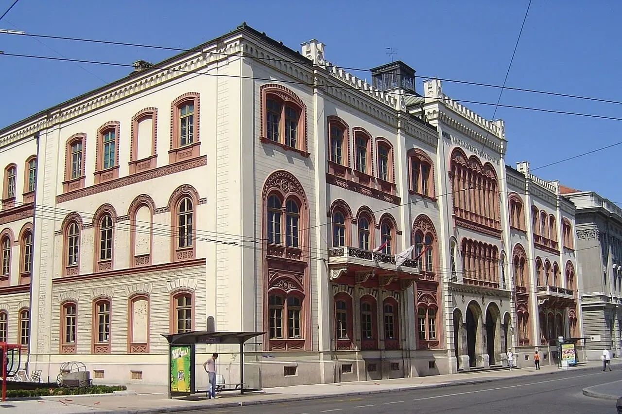 Заглавная страница статьи